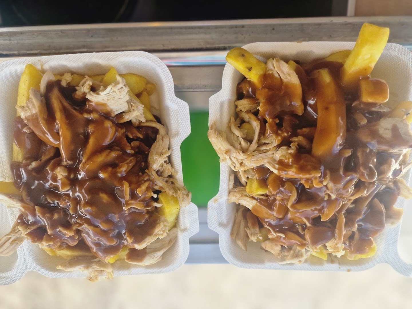 Fully loaded burger van · Photos 3