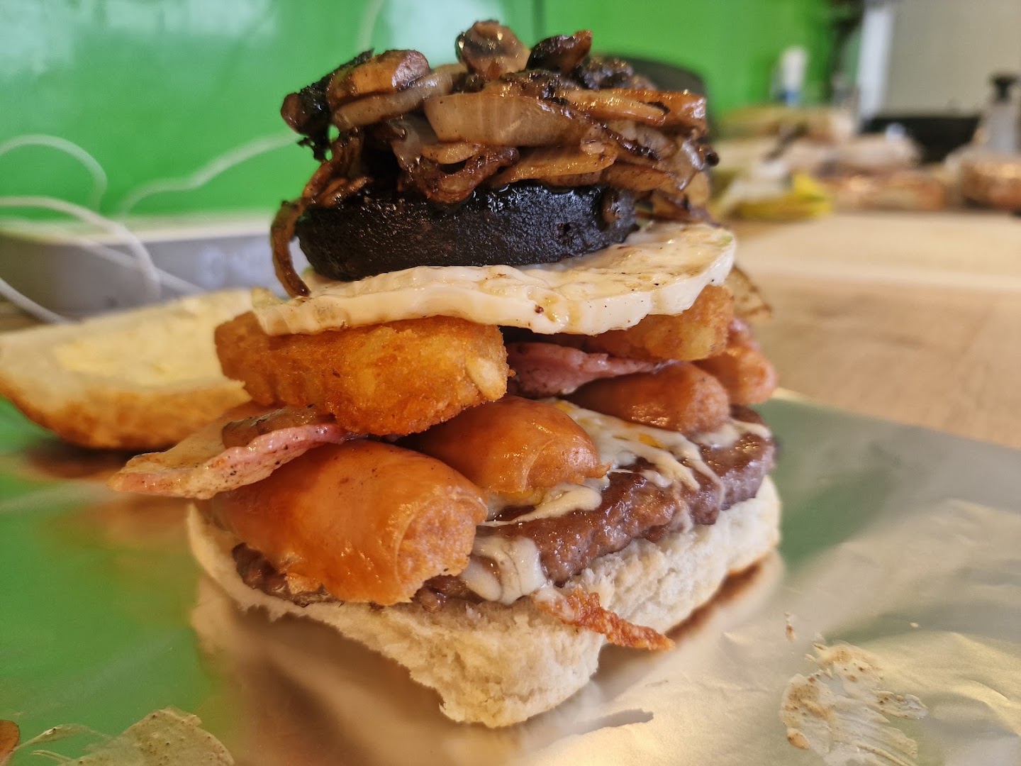 Fully loaded burger van · Photos 2